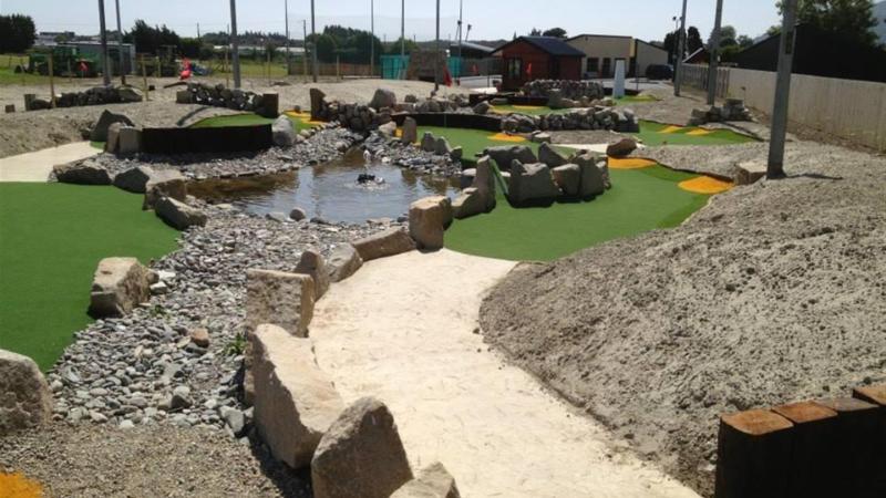 Image of mini golf